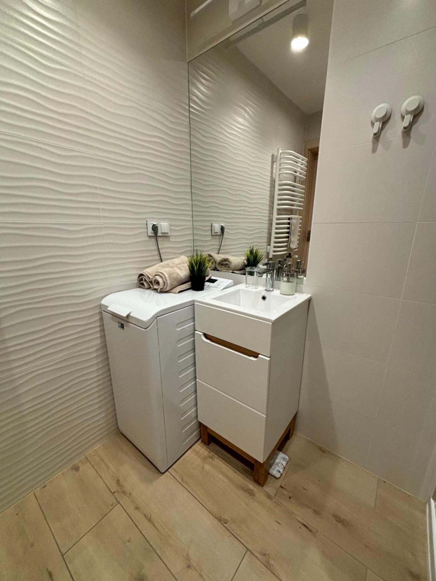 Chopin Park Lux Apartment, Self Check-In 24H, Free Parking, Air-Conditioning Познан Стая снимка